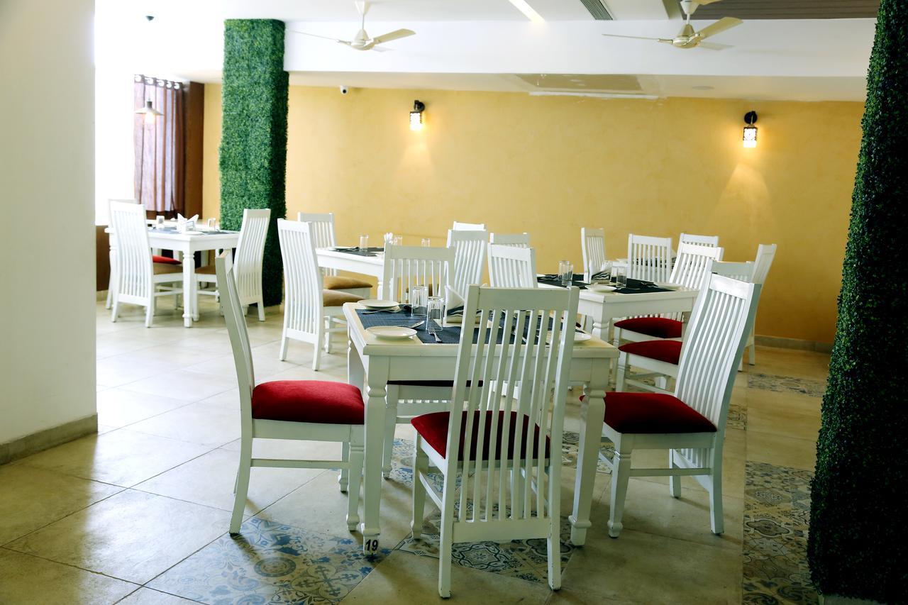 Amber Castle Hassan Ngoại thất bức ảnh